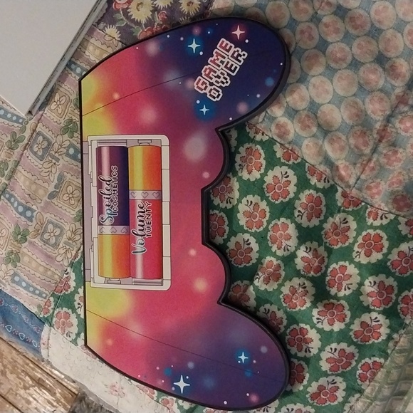 spoiled lips cosmetics - Picture 3 of 3